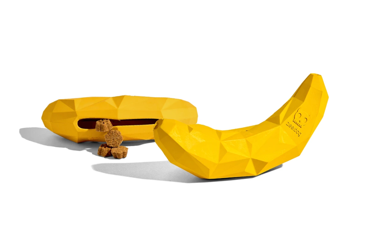 Zee.dog Super Banana Toy